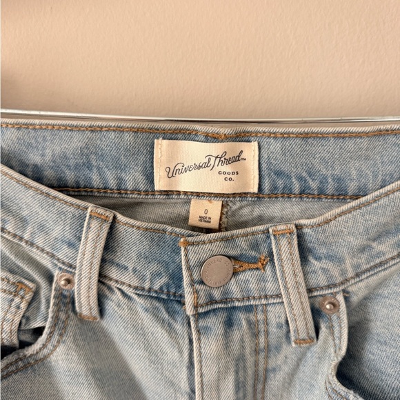 CHIC DEMIN SKIRT - OPEN SEXY SIT - CAPSULE WARDROBE STAPLE PIECE - Picture 3 of 3